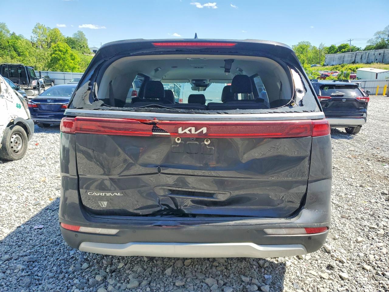 Kia Carnival Lx