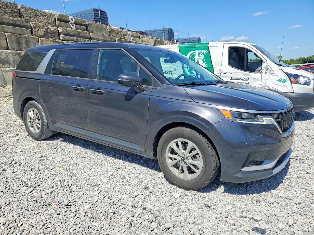 Kia Carnival Lx