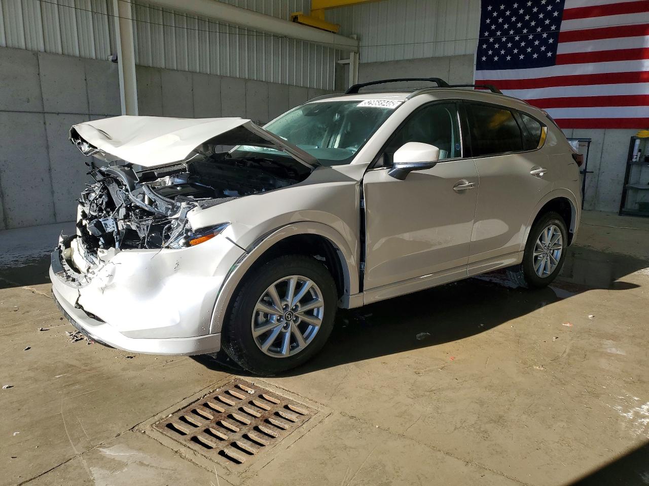 Salvage Mazda Cx Image