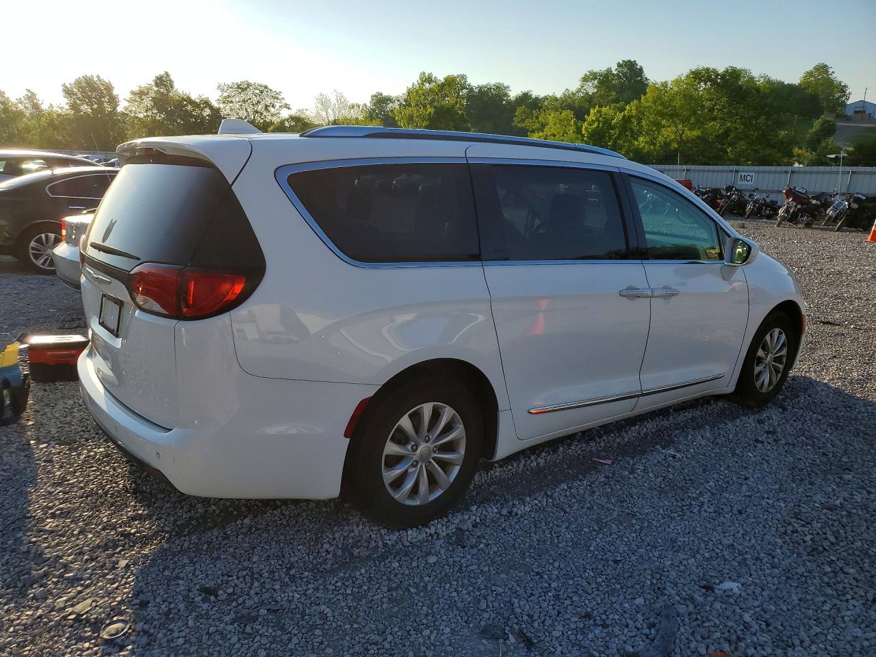 Chrysler Pacifica Touring L