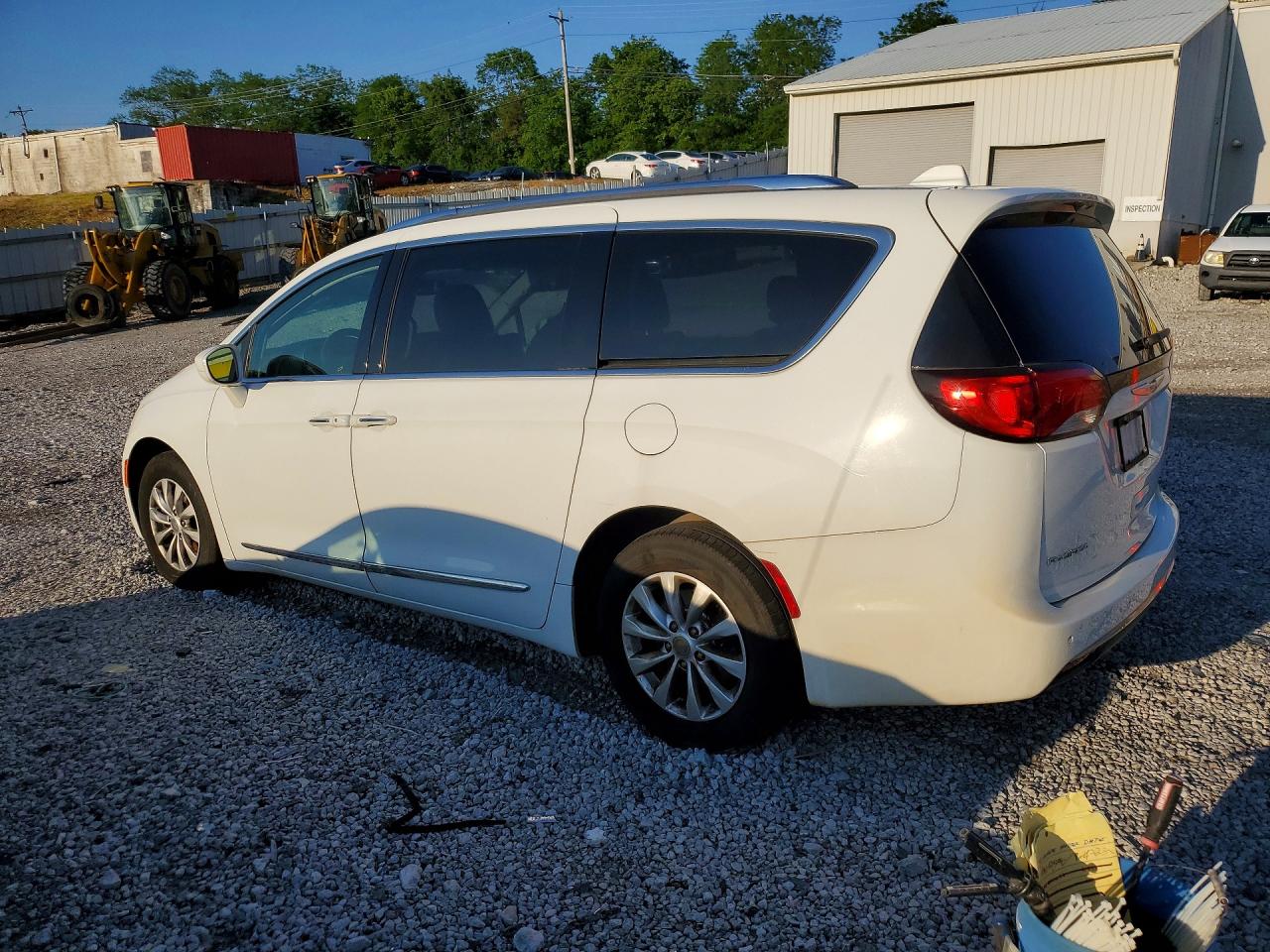 Chrysler Pacifica Touring L