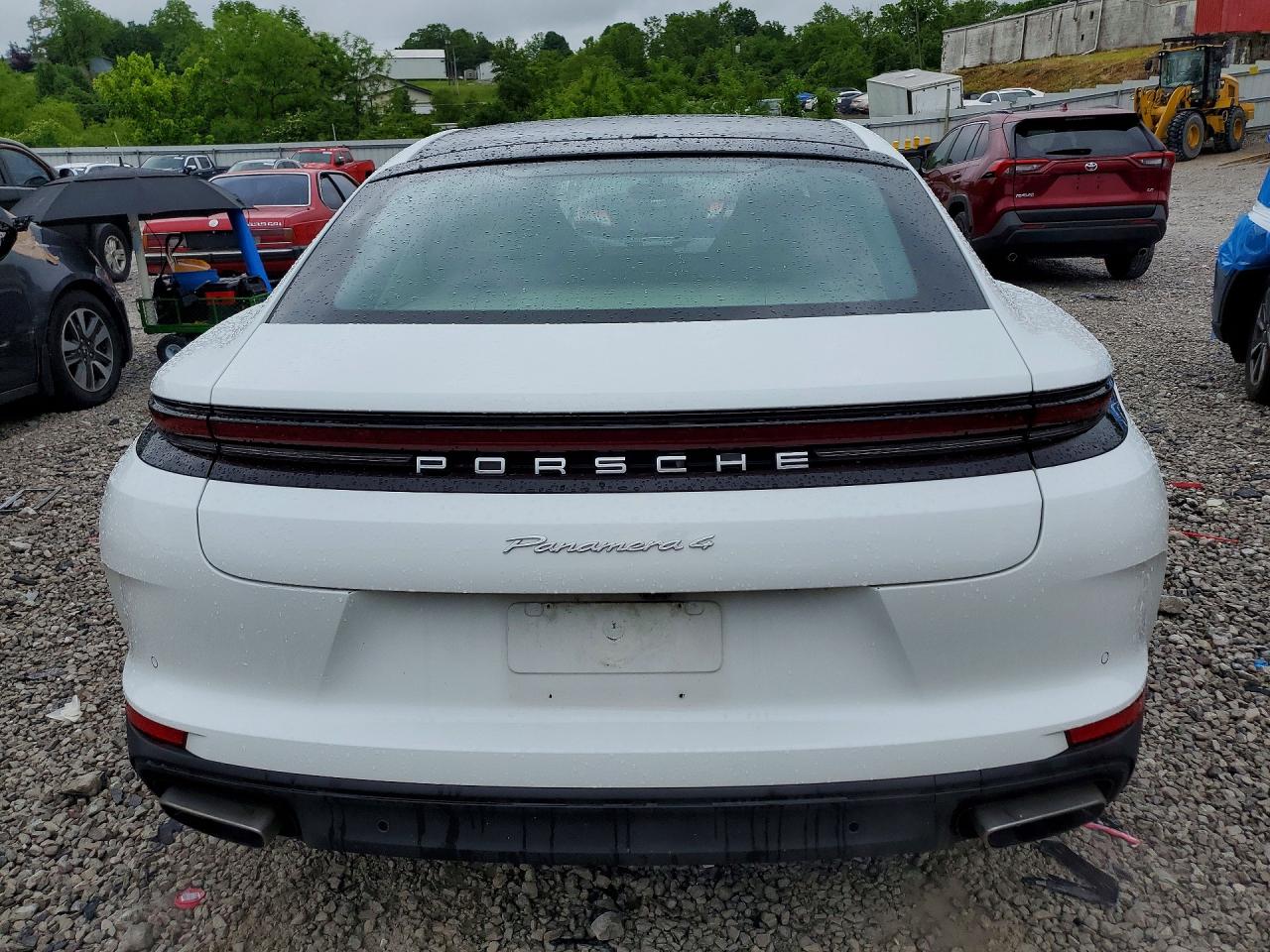 Porsche Panamera Base