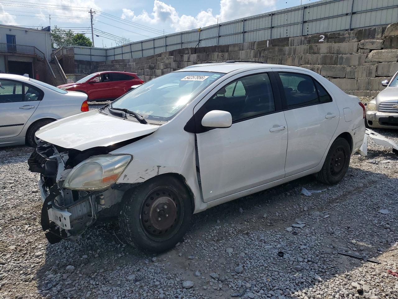 Salvage Toyota Yaris Image
