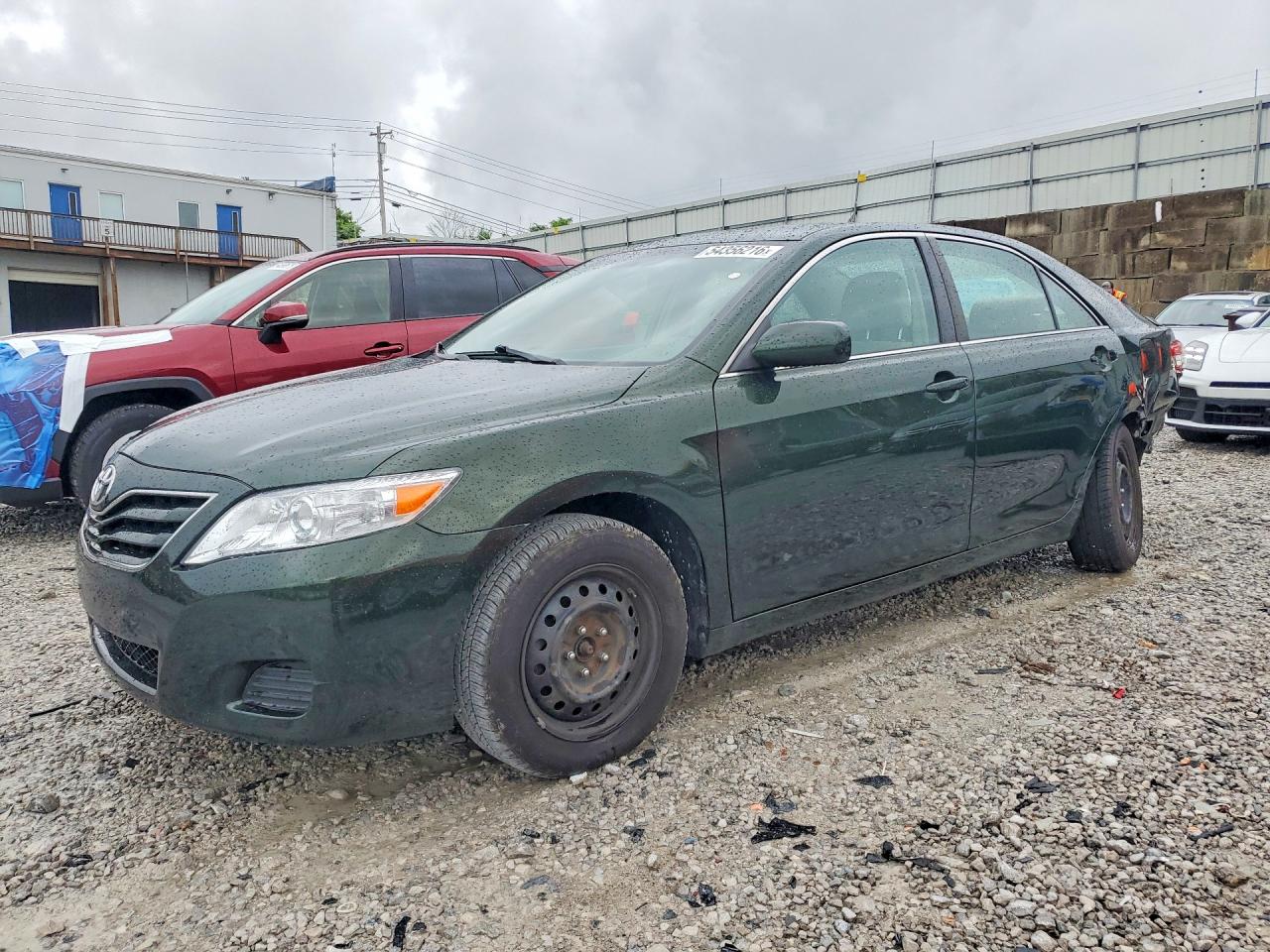 Salvage Toyota Camry Image