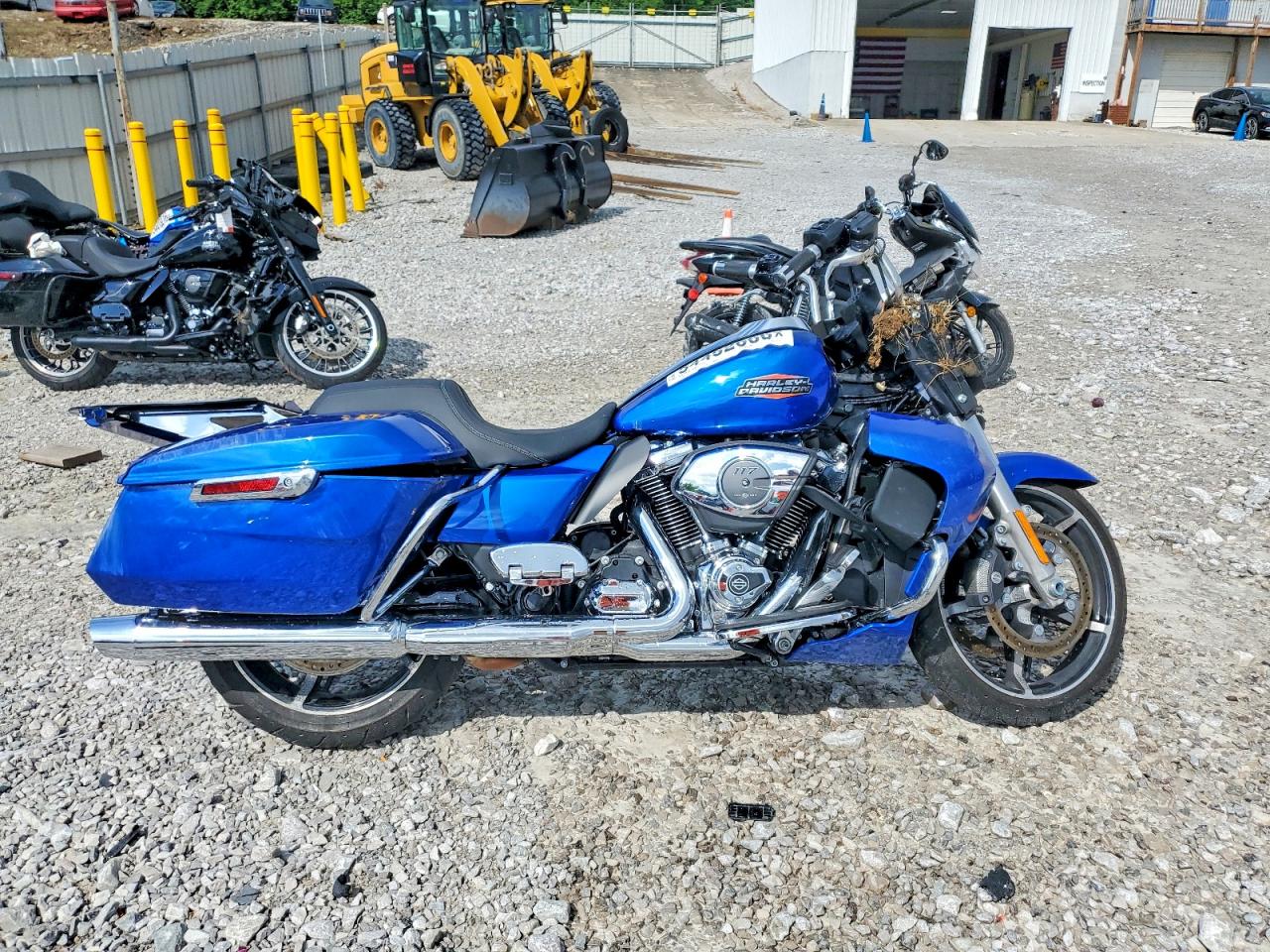 Salvage Harley-Davidson Street Gli Image