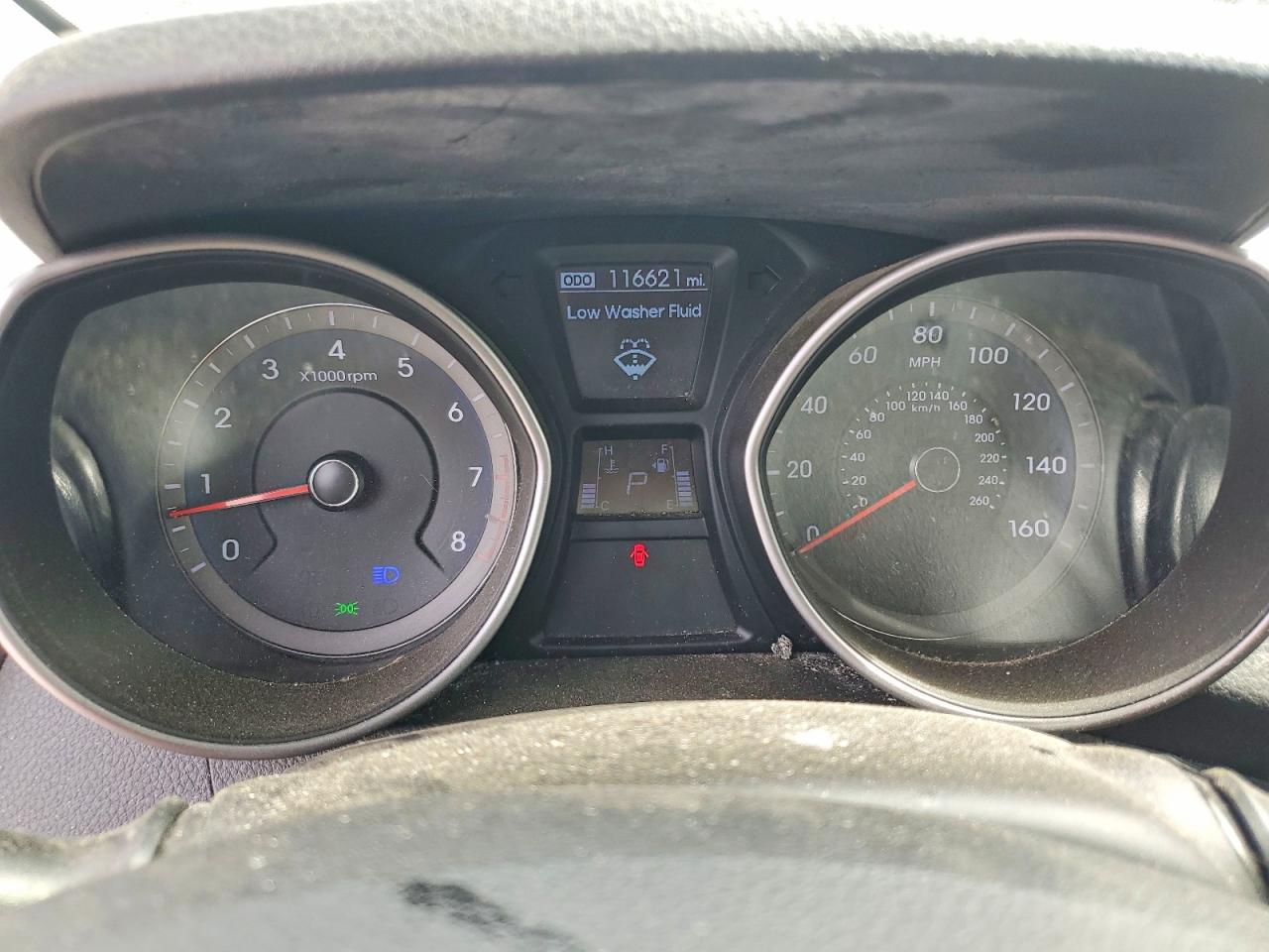 Hyundai ELANTRA Base