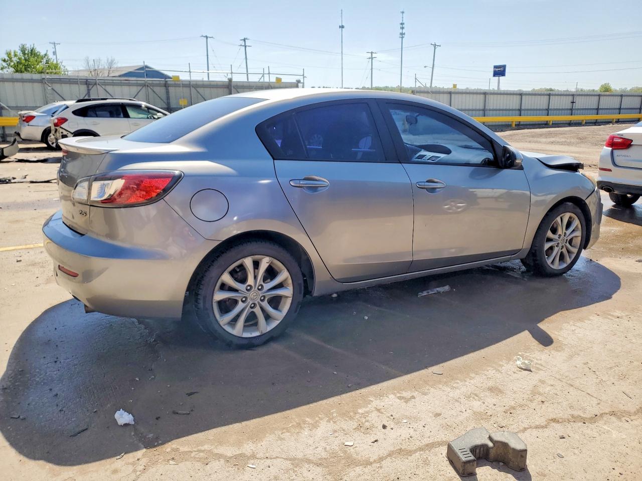 Mazda 3 S