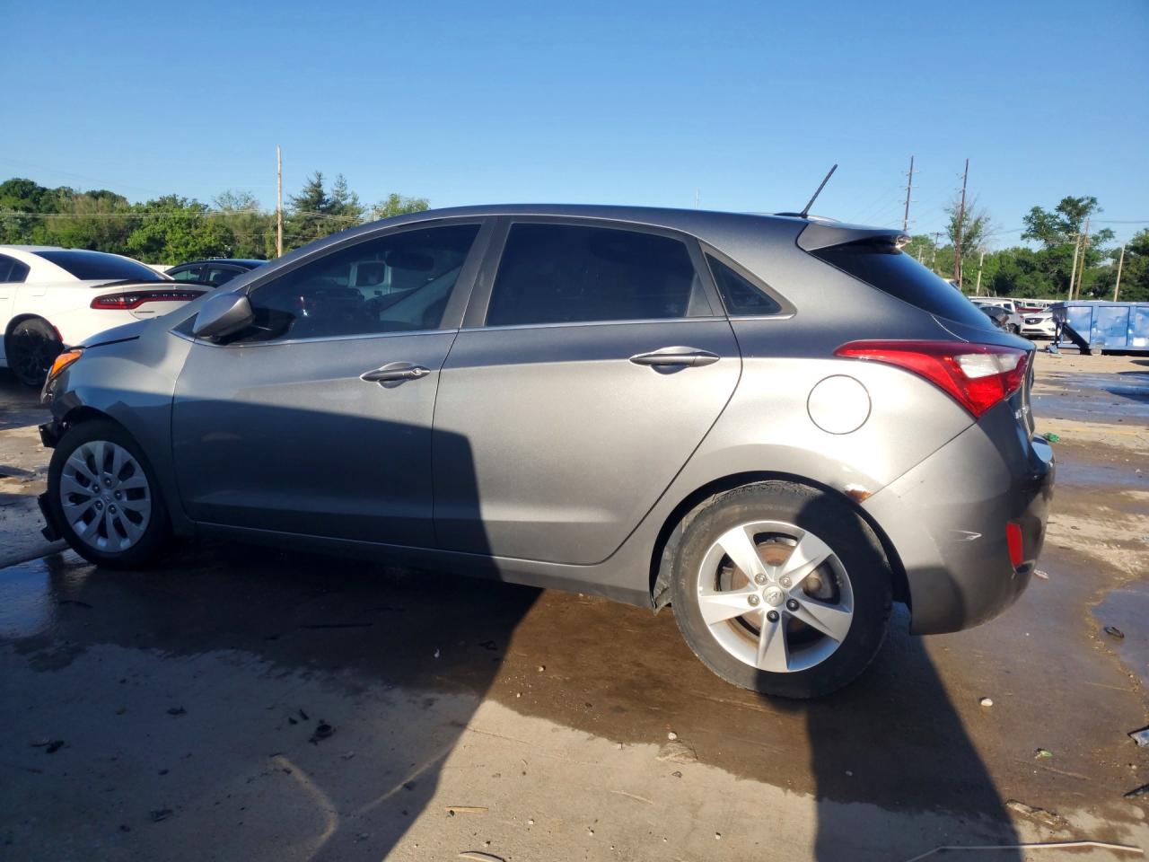 Hyundai ELANTRA Base