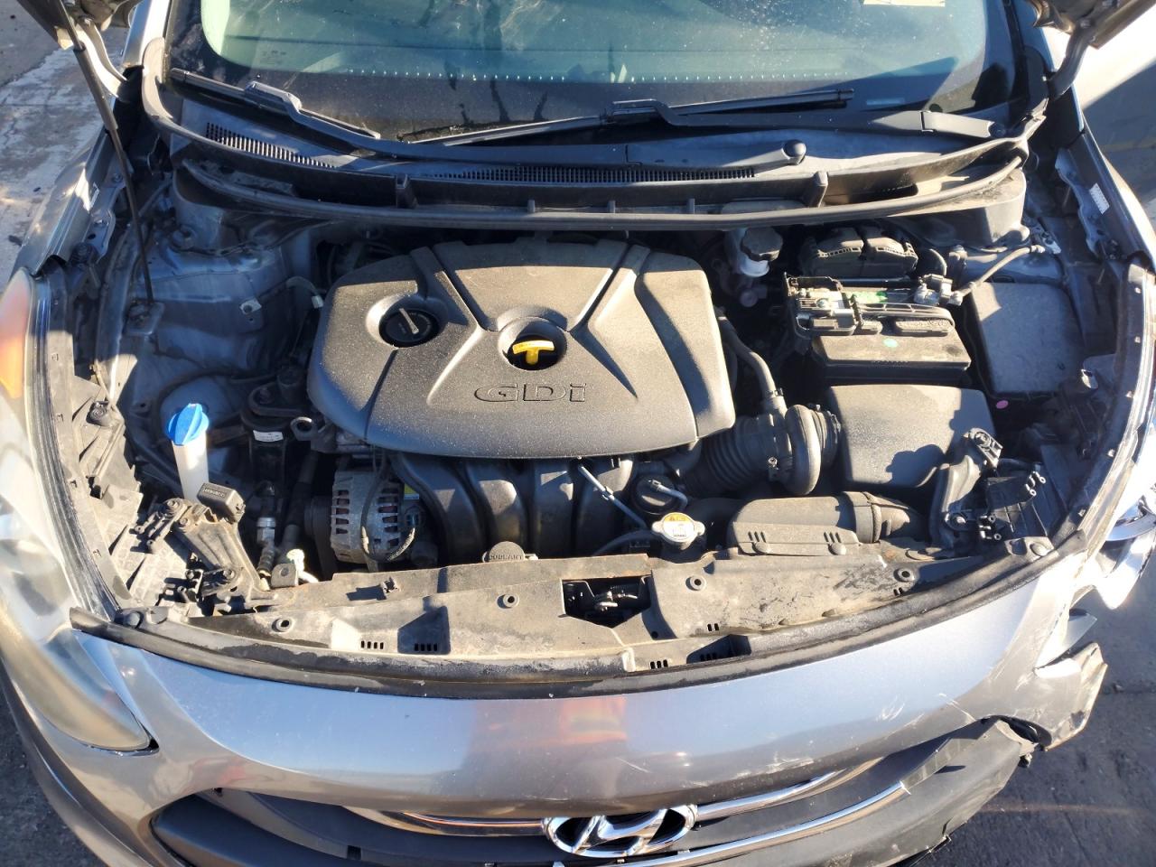 Hyundai ELANTRA Base