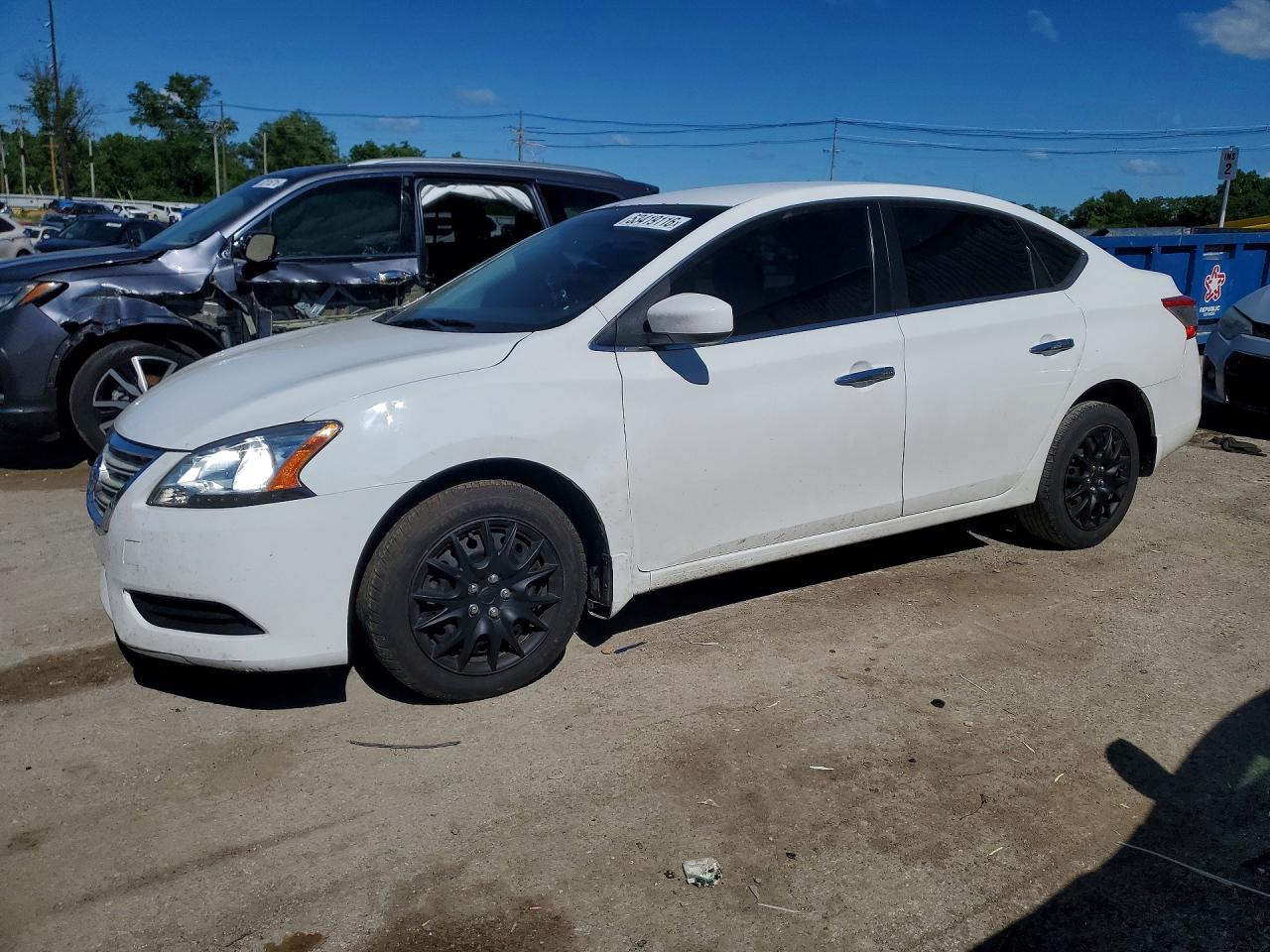 Salvage Nissan Sentra Image