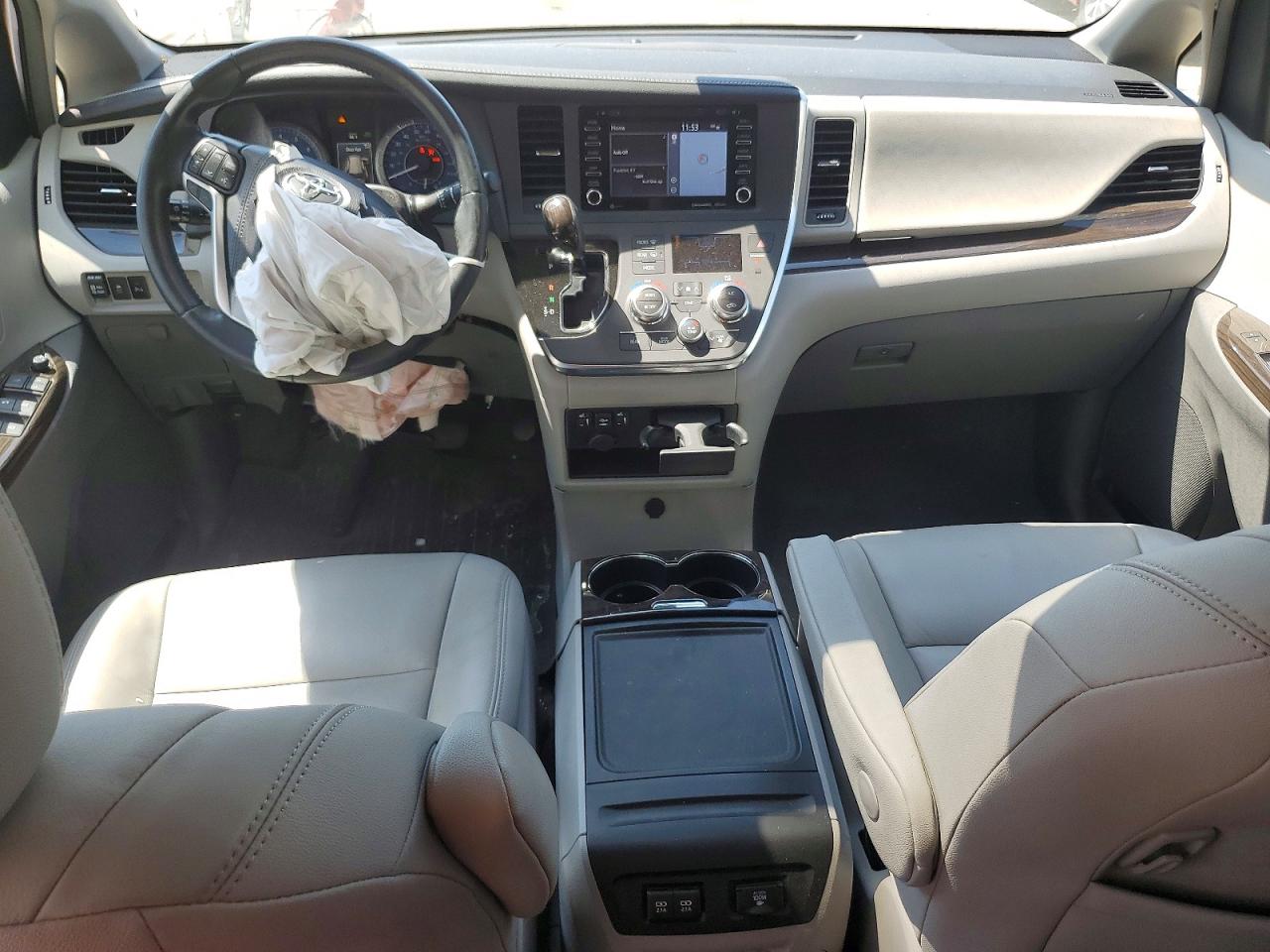Toyota Sienna Xle 7-passenger