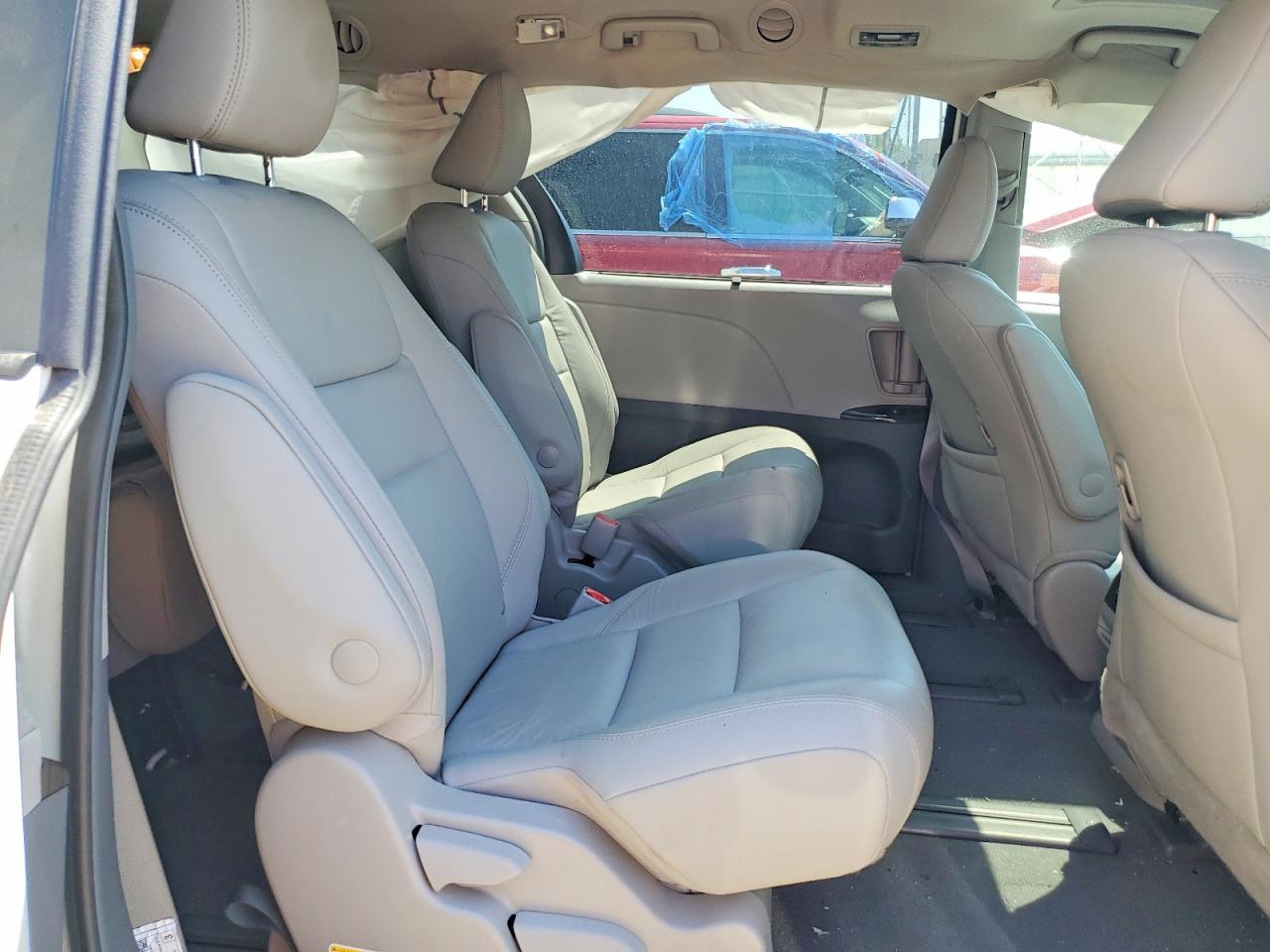 Toyota Sienna Xle 7-passenger