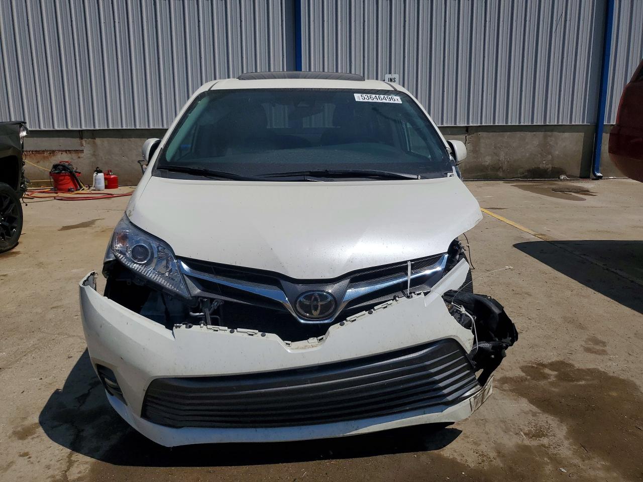 Toyota Sienna Xle 7-passenger