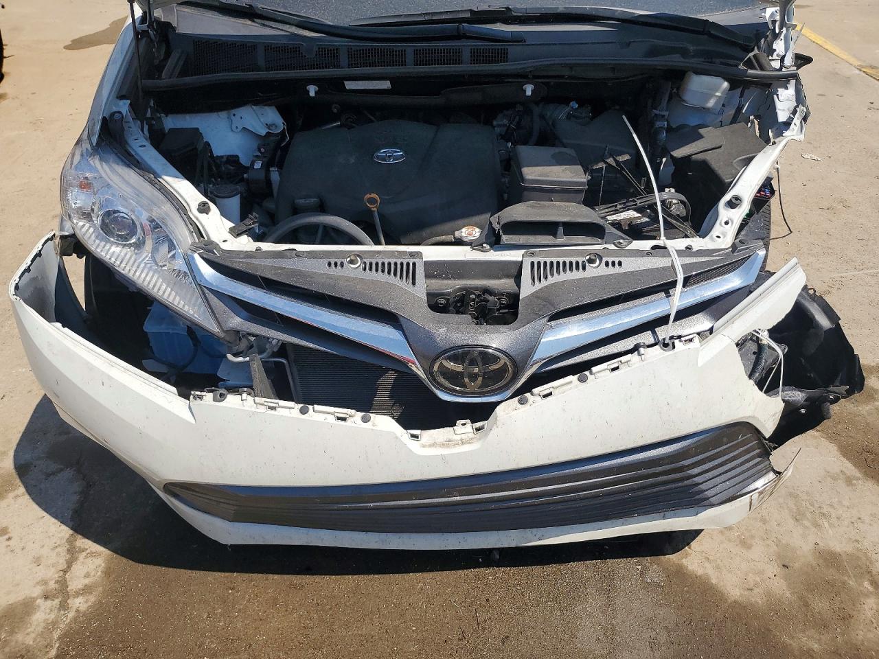 Toyota Sienna Xle 7-passenger