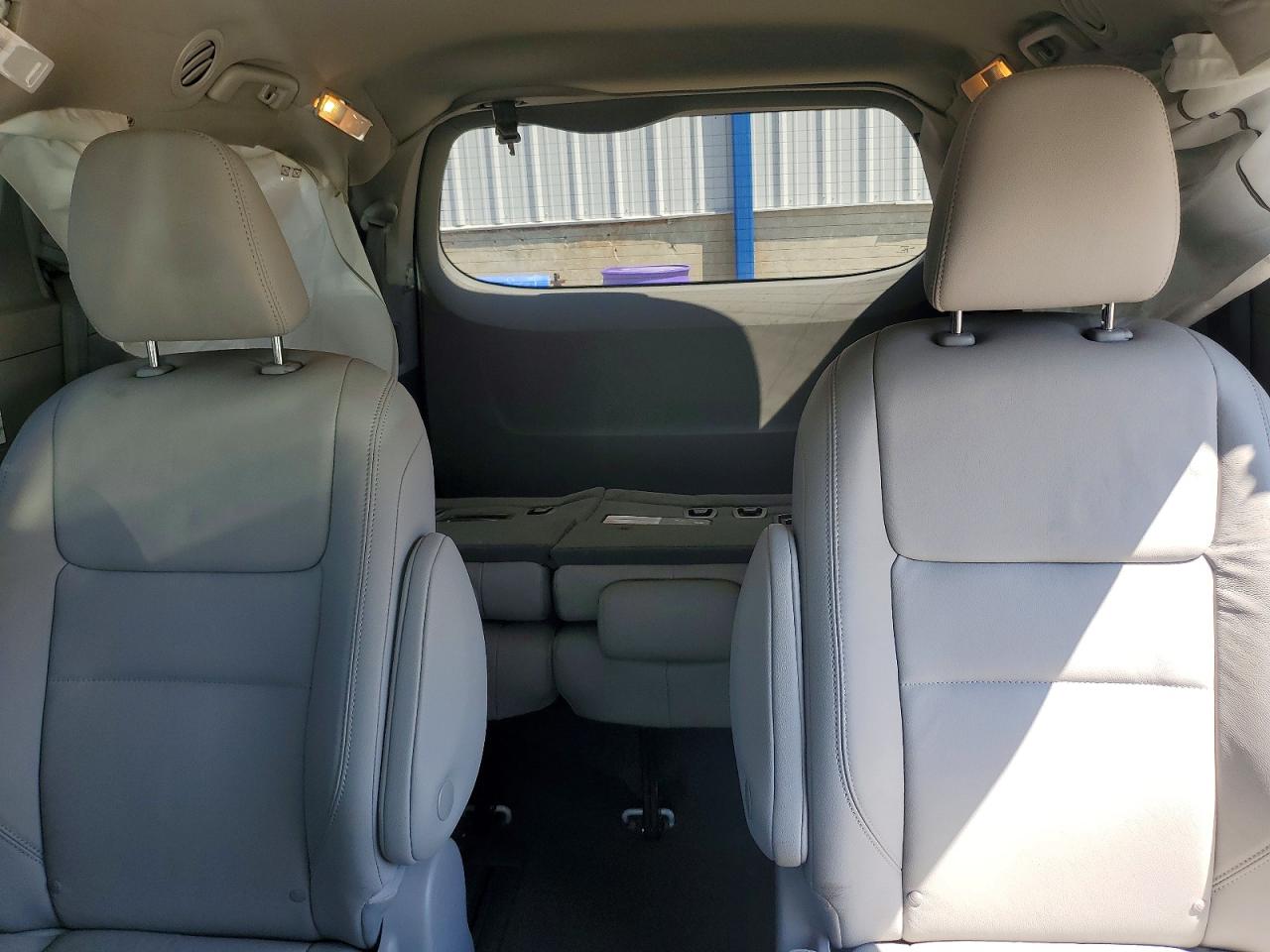 Toyota Sienna Xle 7-passenger