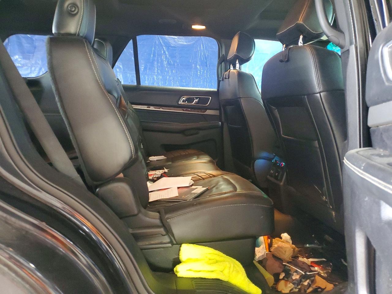 Ford Explorer Platinum