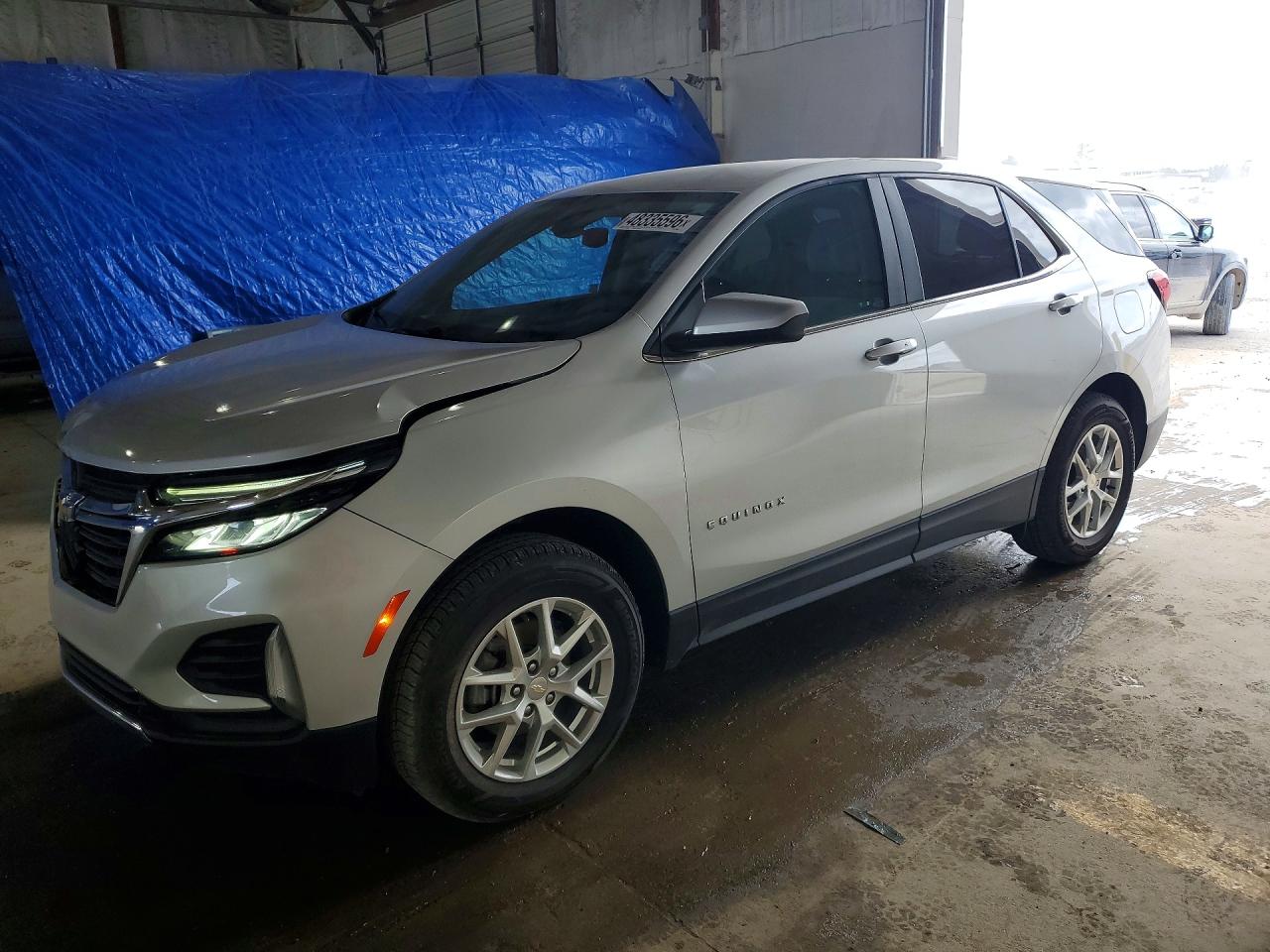 Salvage Chevrolet Equinox Image