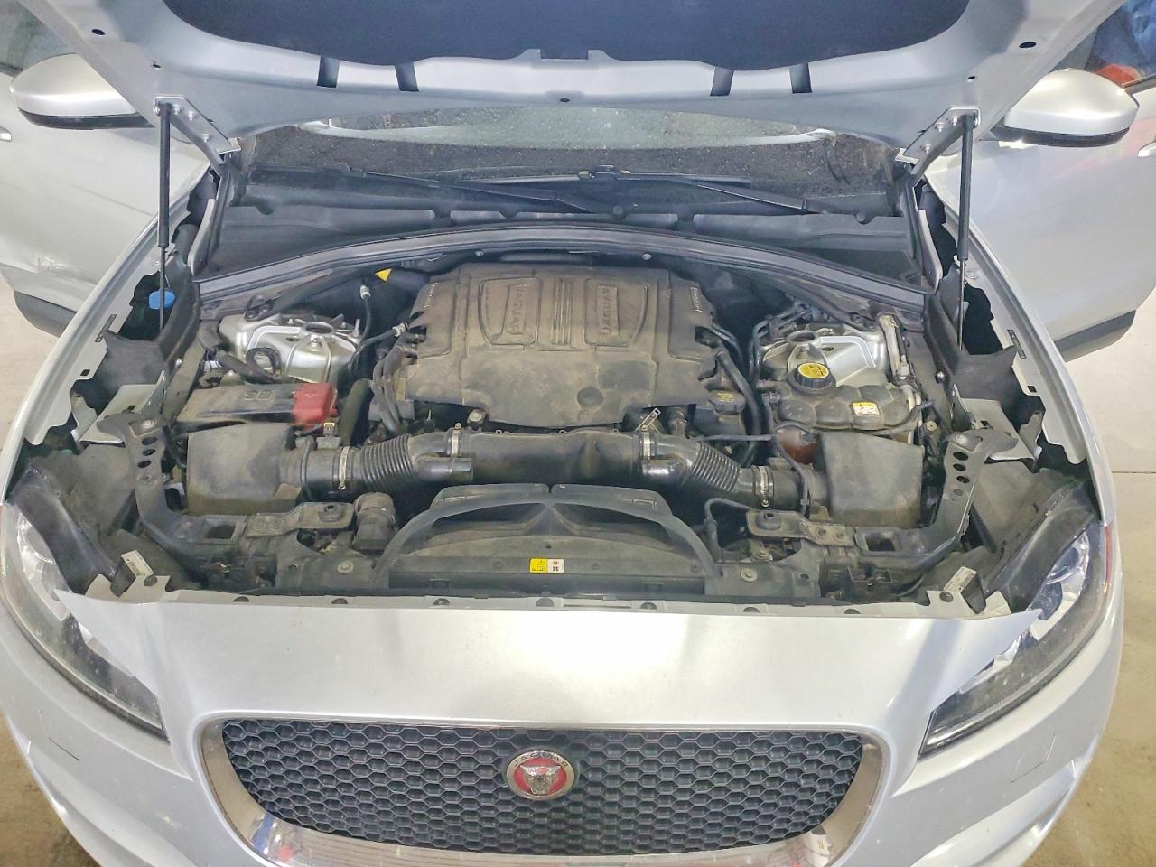 Jaguar F-PACE Premium