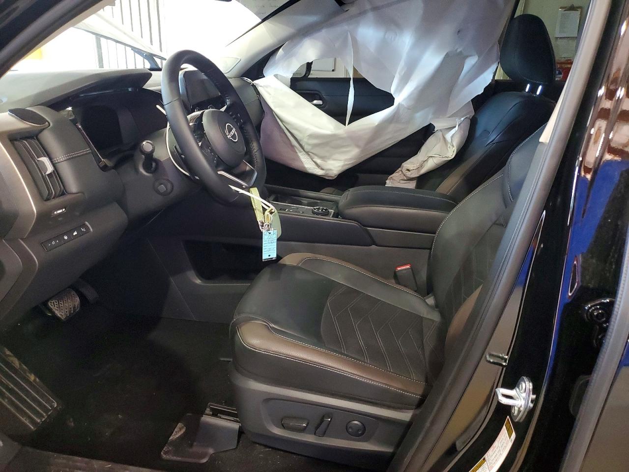 Nissan Pathfinder Platinum