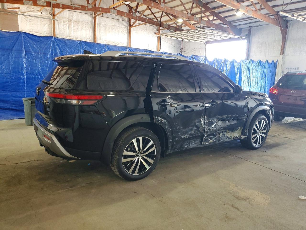 Nissan Pathfinder Platinum