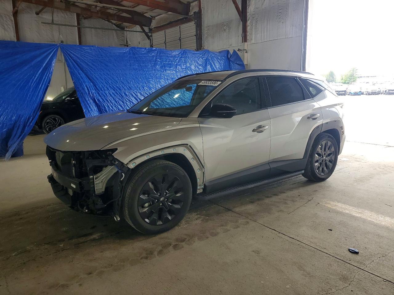 Salvage Hyundai TUCSON Image