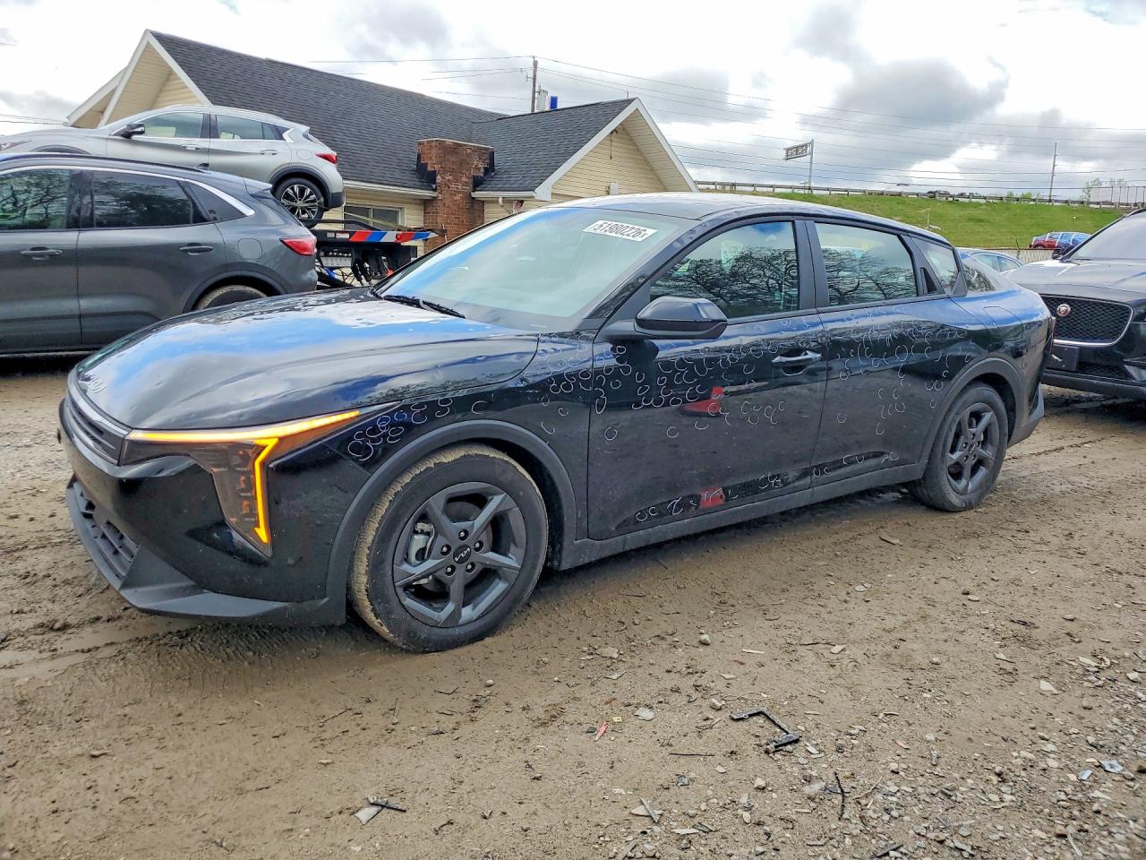 Salvage Kia K4 Image