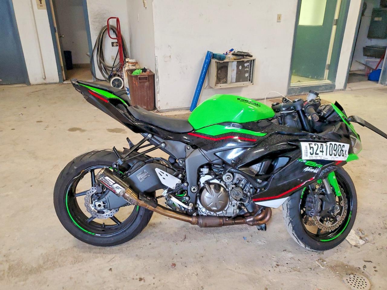 Salvage Kawasaki Ninja 600 Image