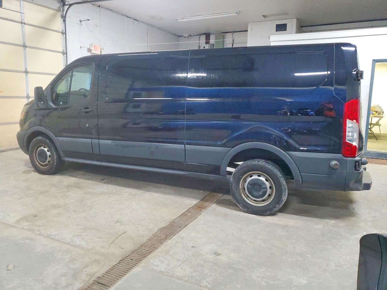 Ford Transit T-250