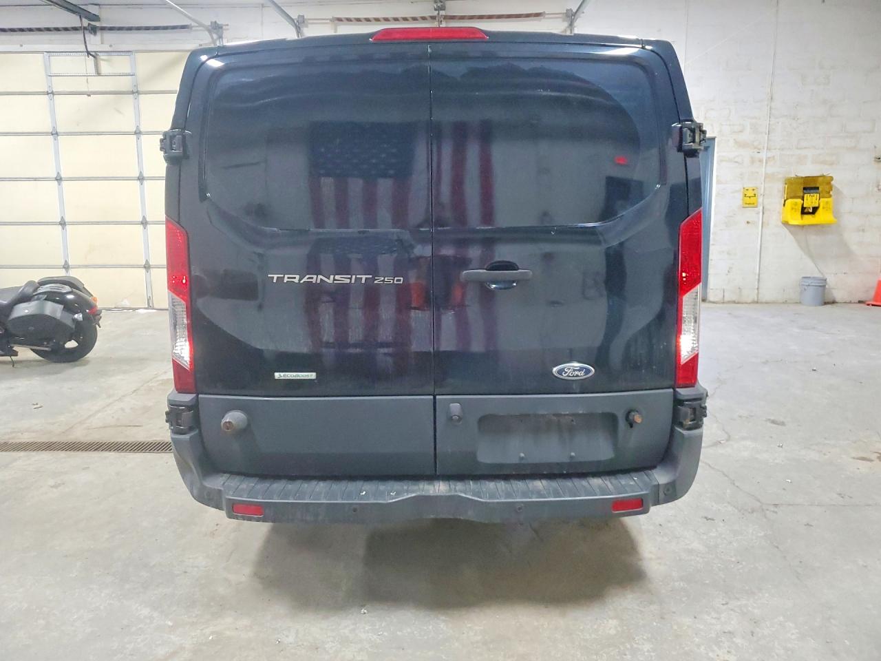 Ford Transit T-250