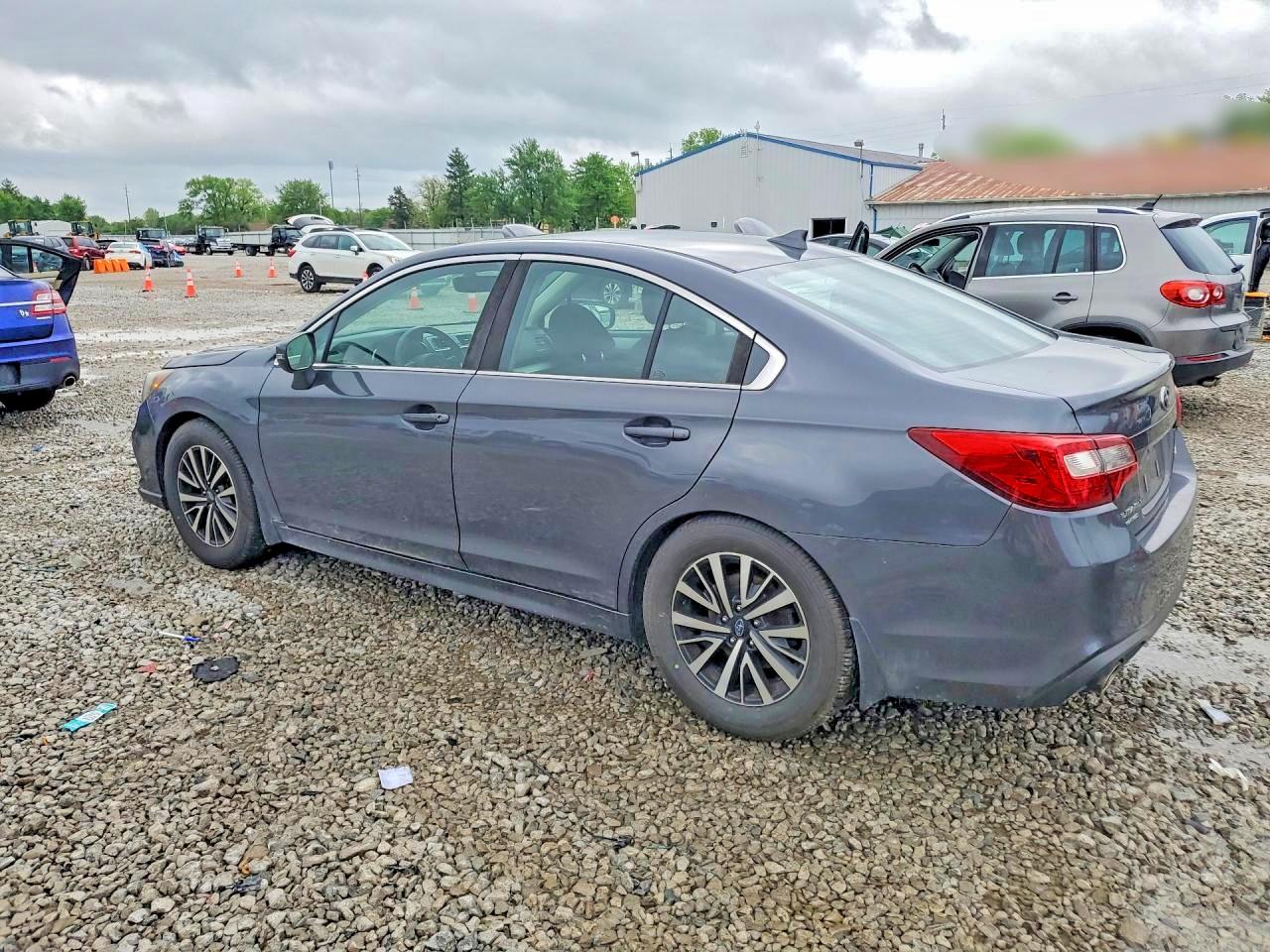 Subaru Legacy 2.5i Premium