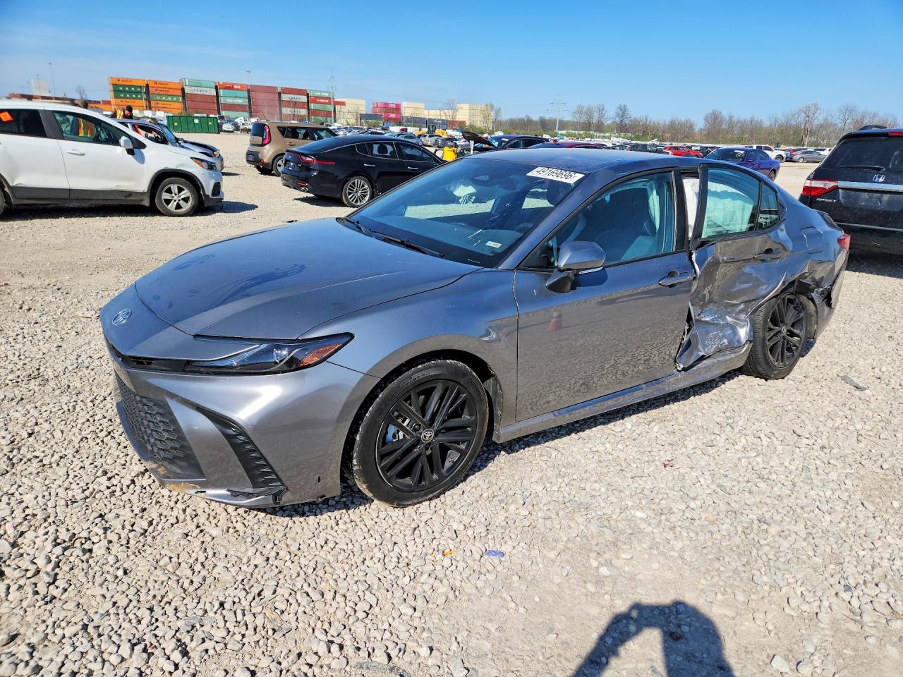 Salvage Toyota Camry Image