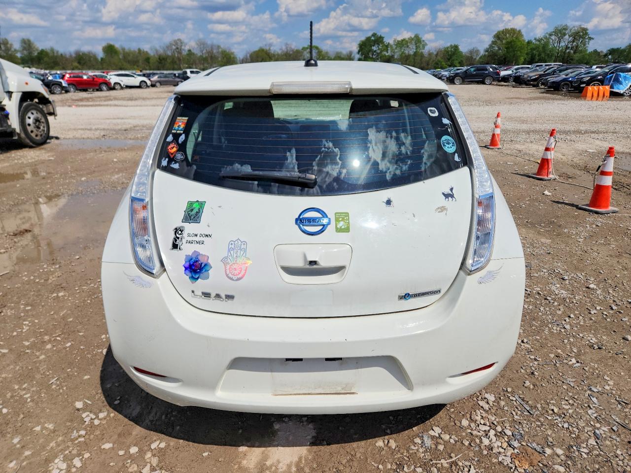 Nissan LEAF S