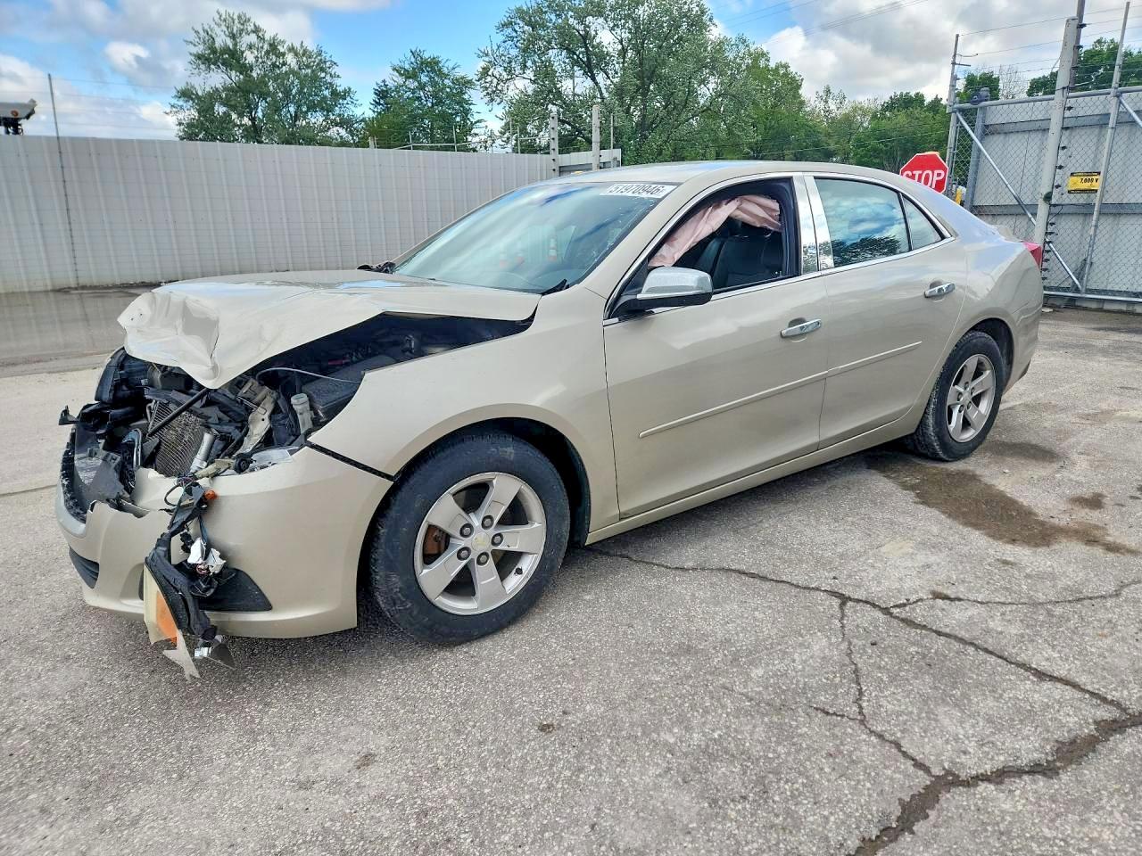 Salvage Chevrolet Malibu Image
