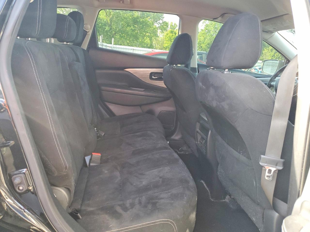 Nissan Murano S