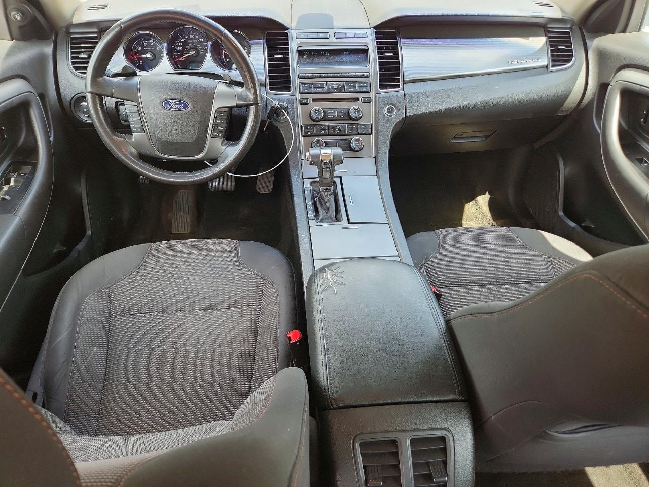 Ford Taurus Sel