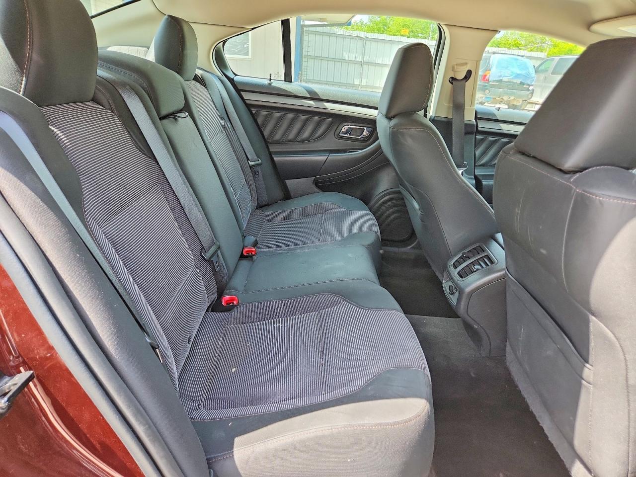 Ford Taurus Sel