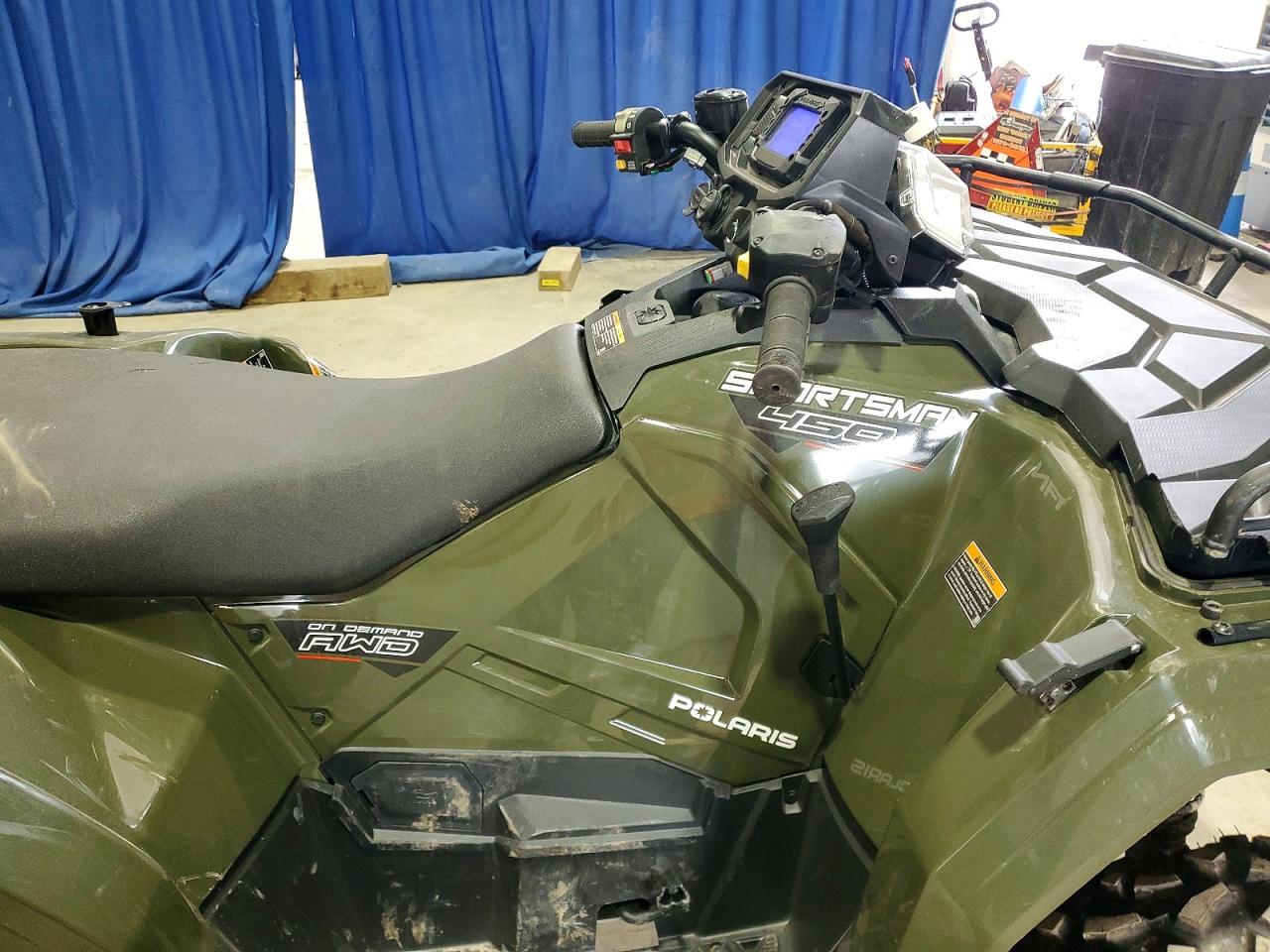 Polaris Atv