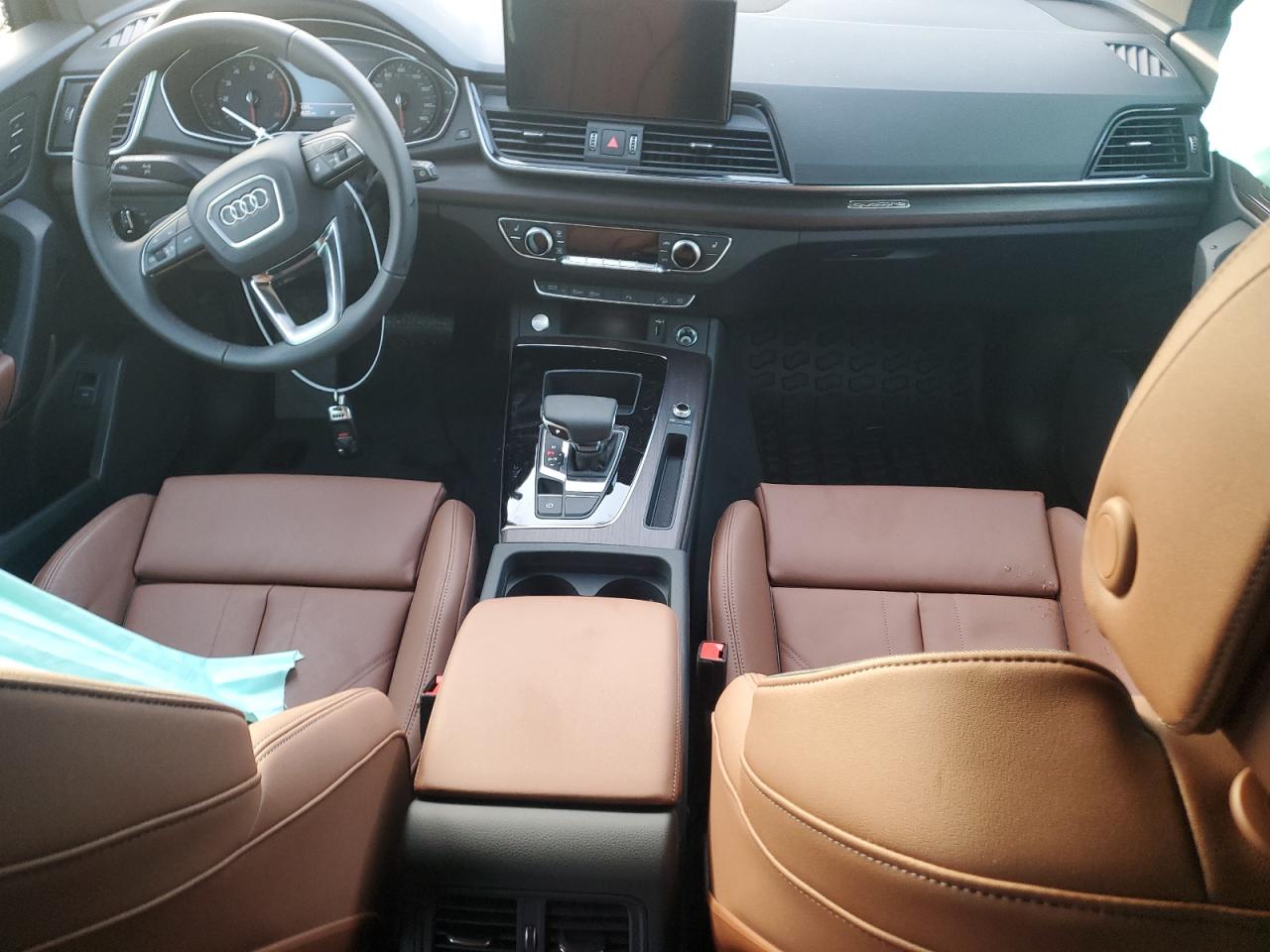 Audi Q5 Premium 45
