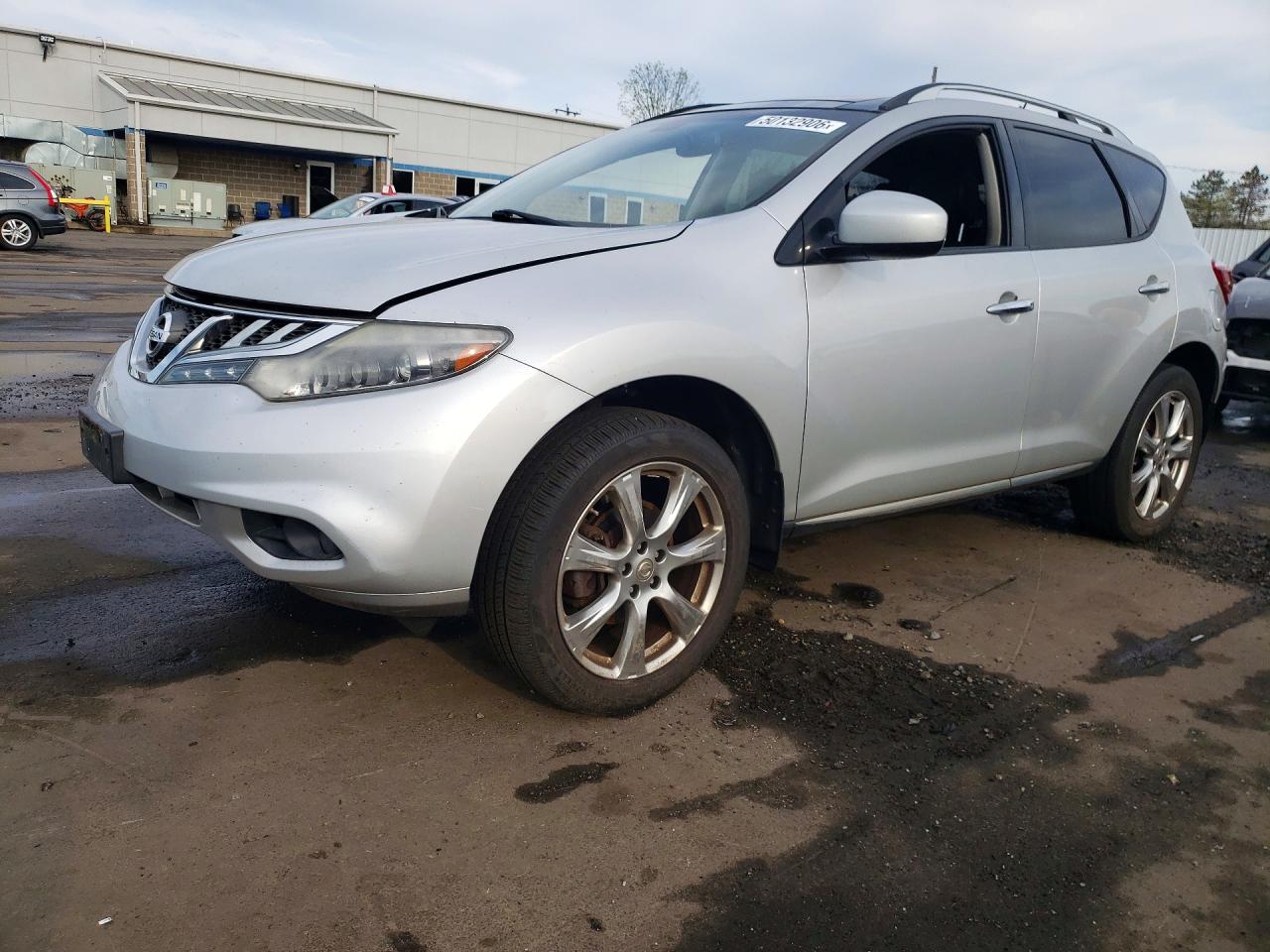 Salvage Nissan Murano Image