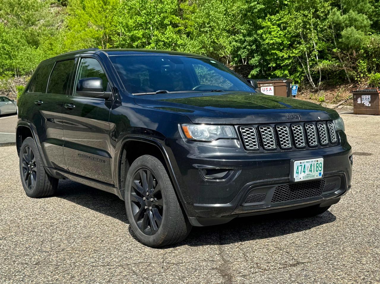 Salvage Jeep Cherokee Image