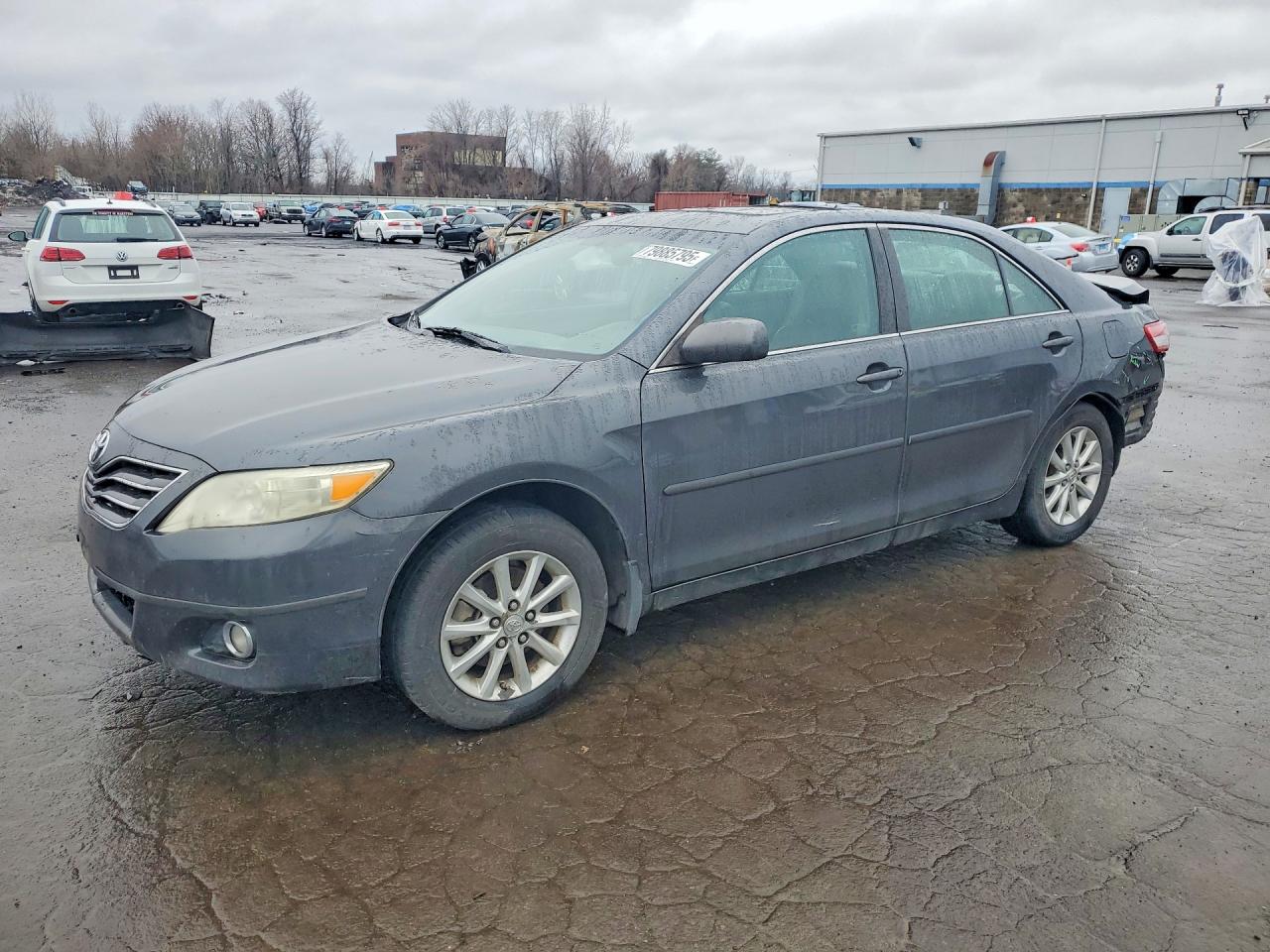 Salvage Toyota Camry Image