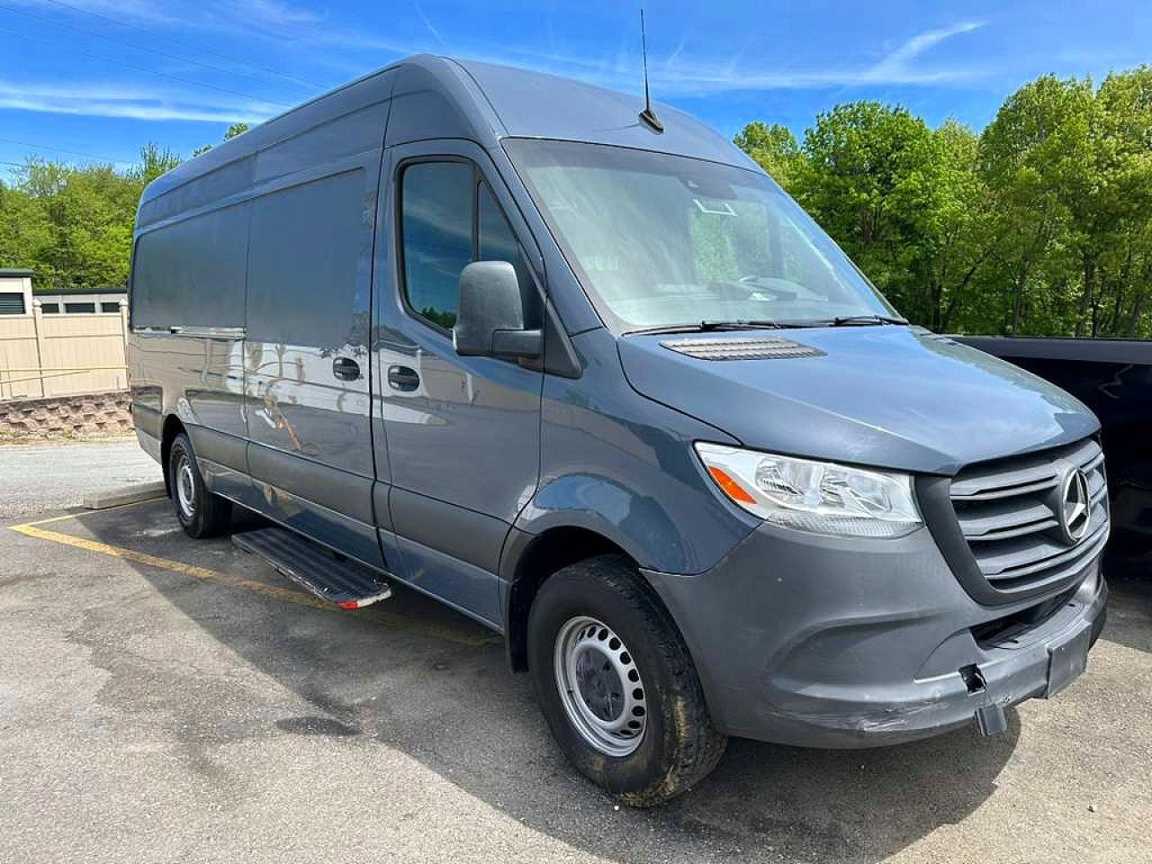 Mercedes-Benz Sprinter 2500