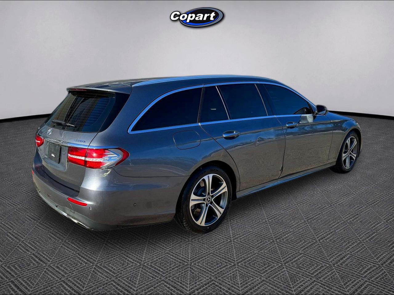Mercedes-Benz E-Class 400 4matic