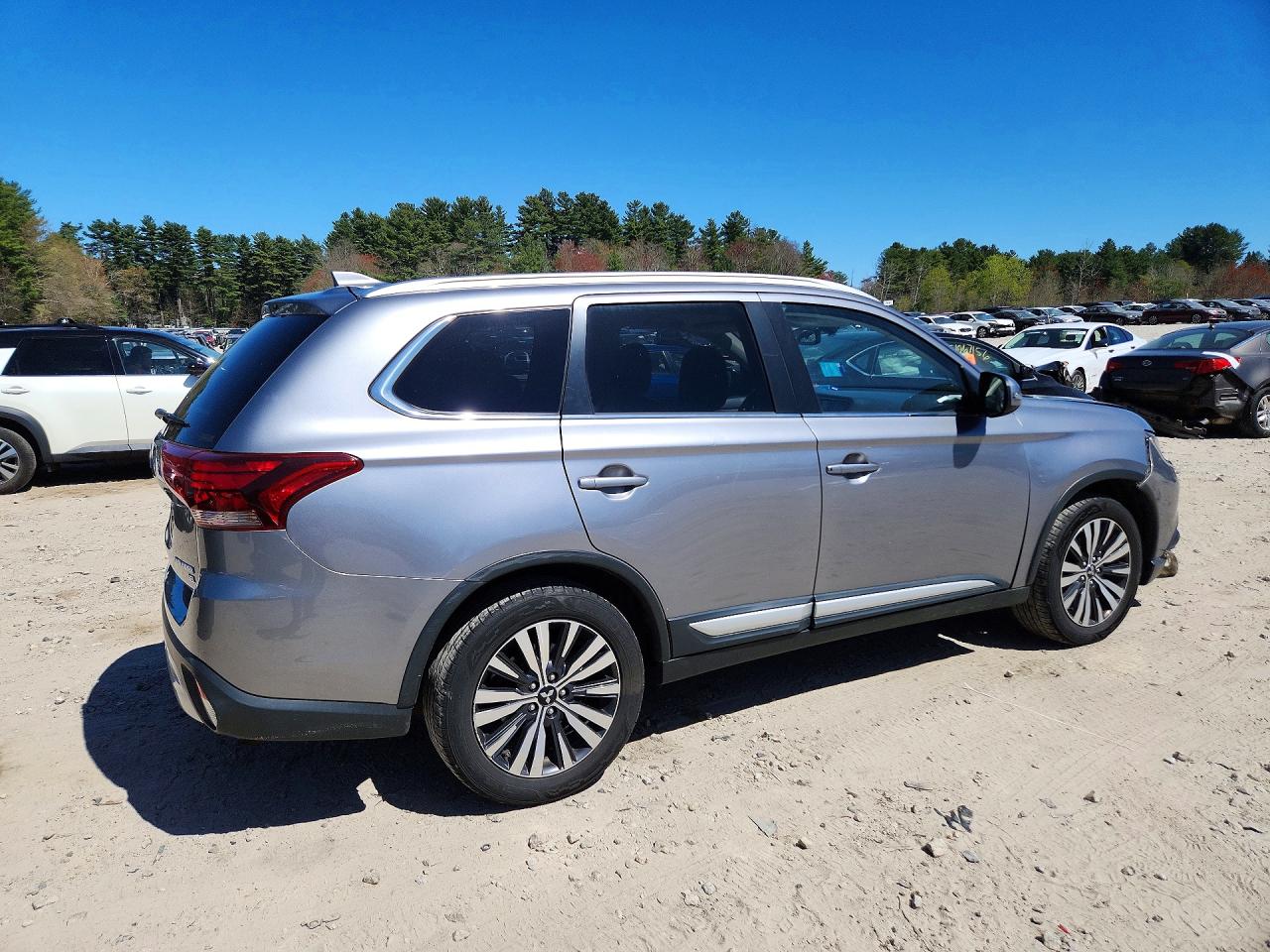 Mitsubishi Outlander Se