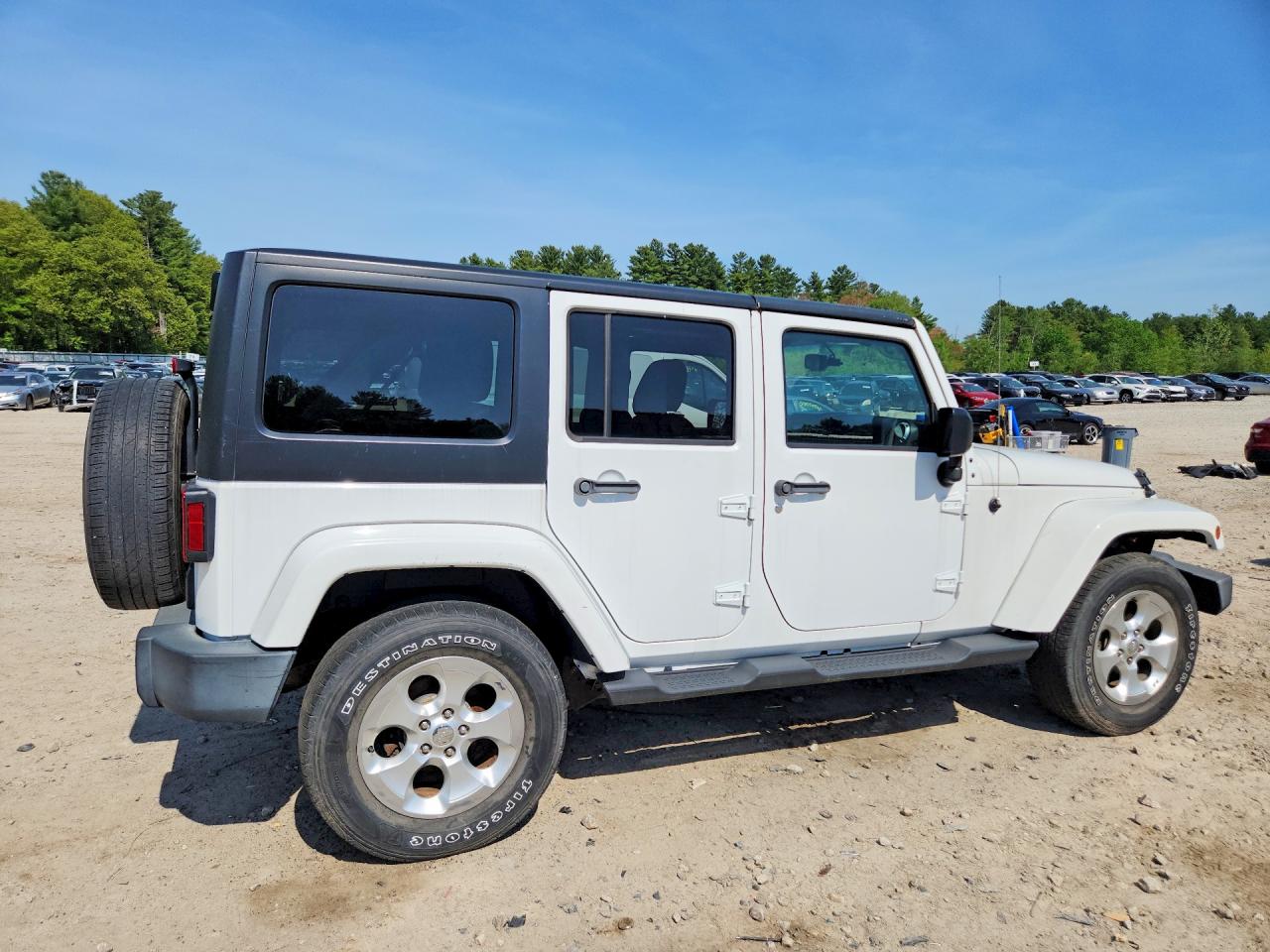 Jeep Wrangler Sahara