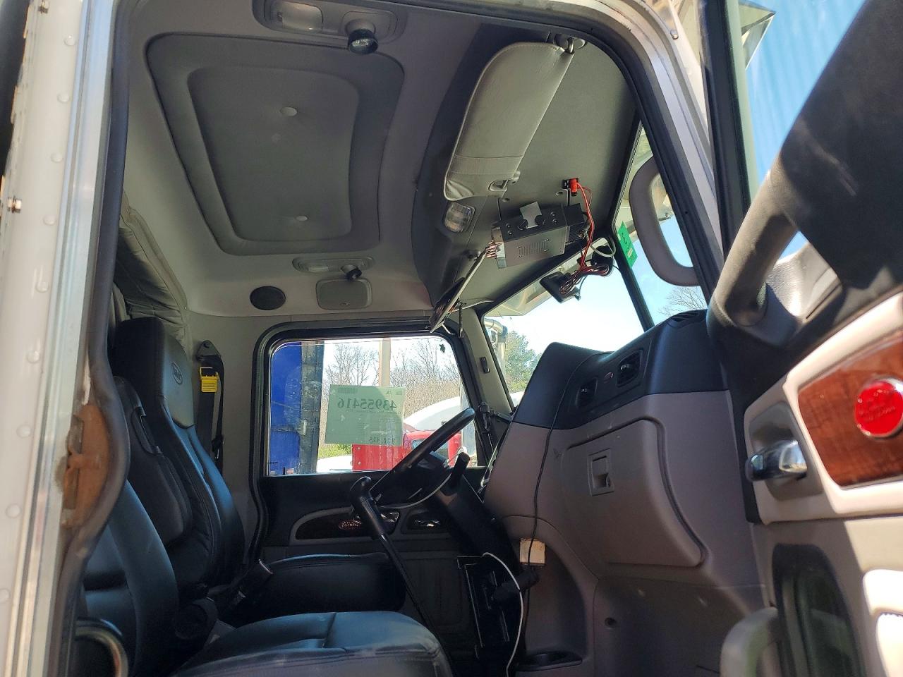 Peterbilt 389