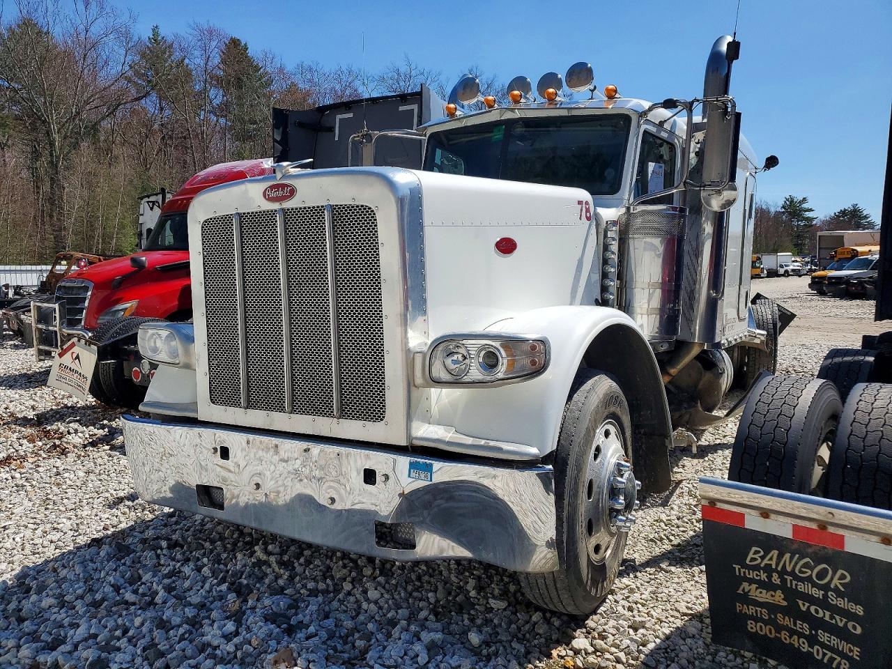 Peterbilt 389