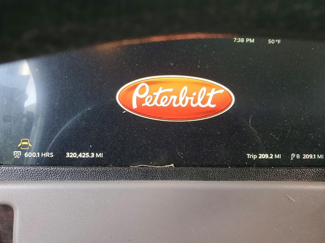Peterbilt 389