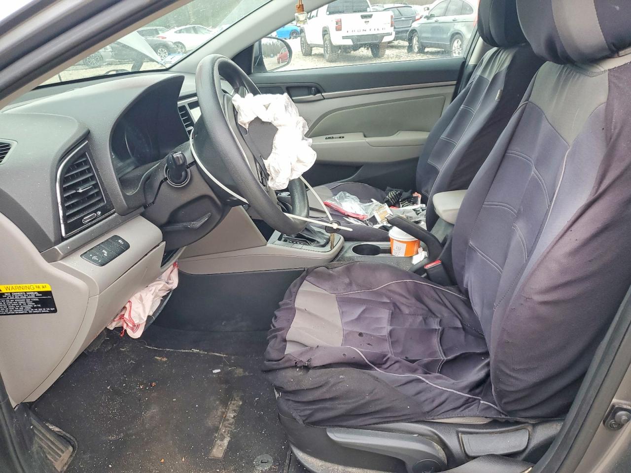 Hyundai ELANTRA Sel