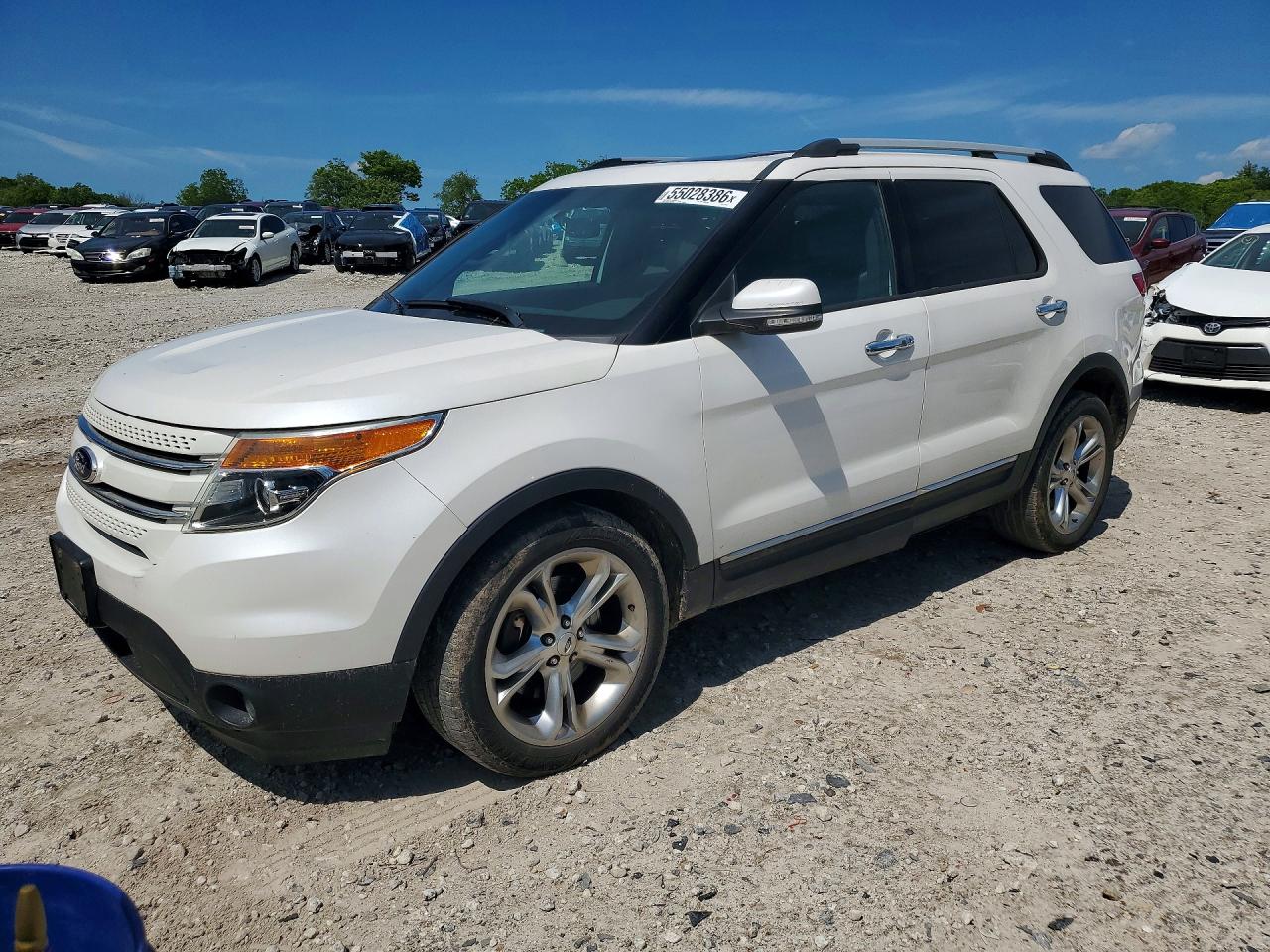 Salvage Ford Explorer Image